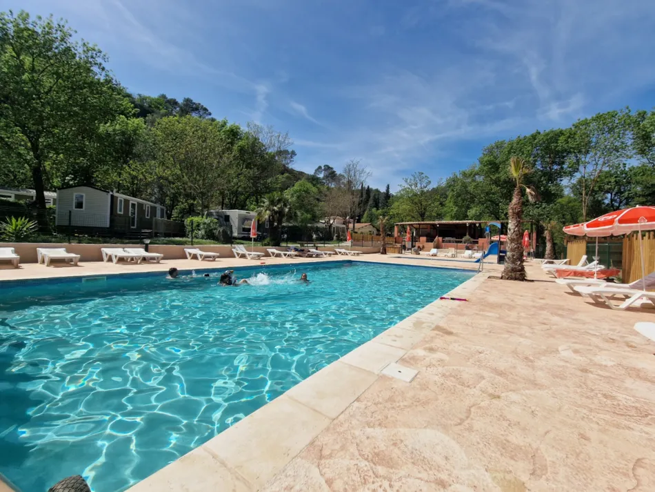 Flower Camping les Tomasses