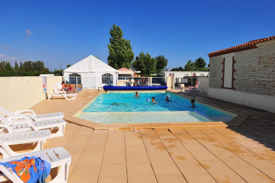 Camping APV Le Pavillon Bleu