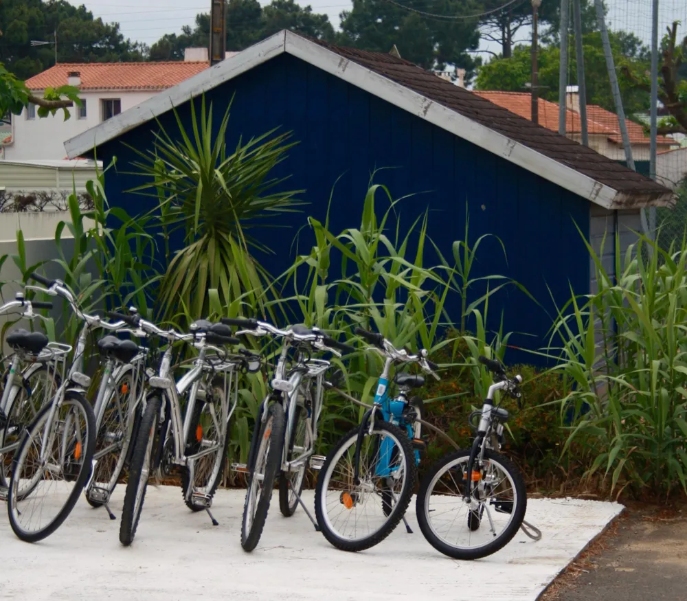 Camping APV Le Pavillon Bleu