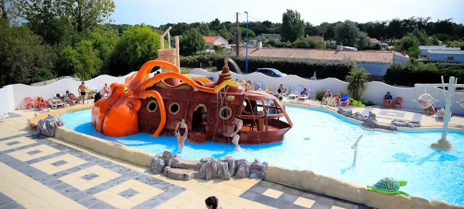 Camping APV Les Aventuriers de La Calypso