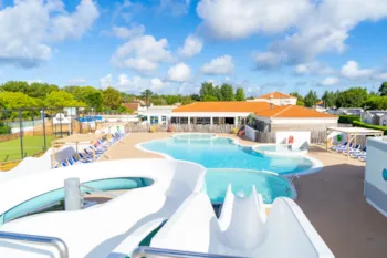 Camping APV Les Aventuriers de La Calypso - Ucamping