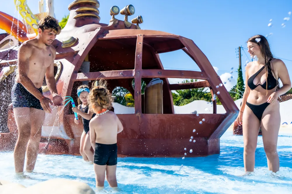 Camping APV Les Aventuriers de La Calypso