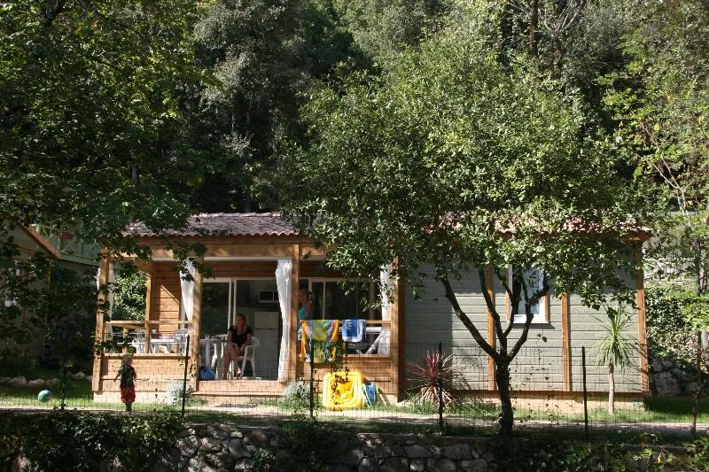 Location - Cottage Privilège 4 Adultes + 2 Enfants Prestige - Sites et Paysages Les Pinèdes