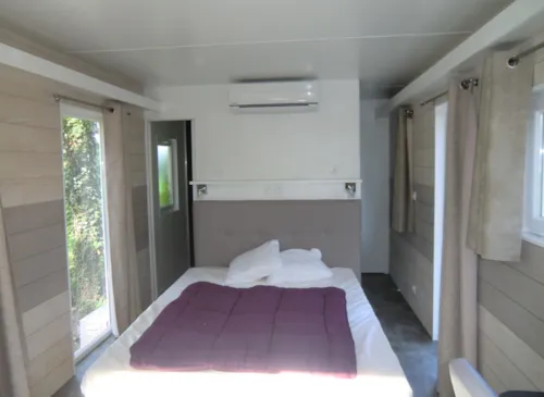 Bedroom - Suite Zen - 1 Bedroom - image n°4 - Camping Parc de la Dranse