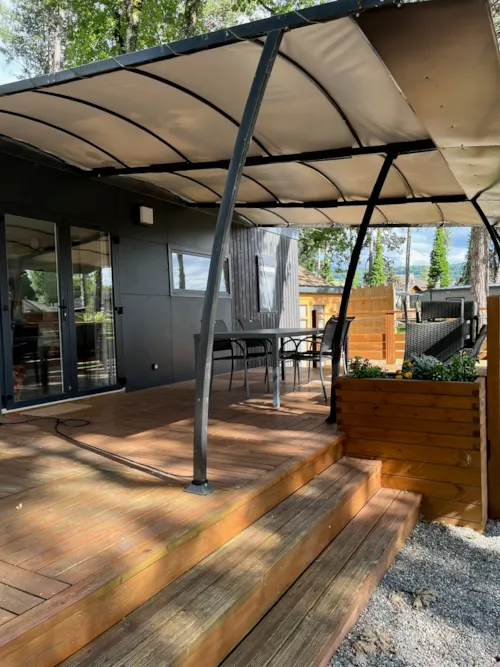 Location - Nouveau Cottage Luxe - 3 Chambres - 2 Salles De Bain - image n°2 - Camping Parc de la Dranse