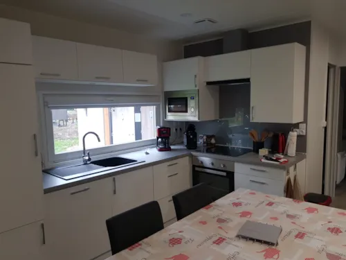 Location - Nouveau Cottage Luxe - 3 Chambres - 2 Salles De Bain - image n°7 - Camping Parc de la Dranse