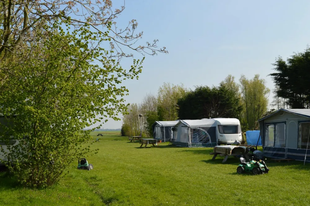 Stellplatz Wohnwagen