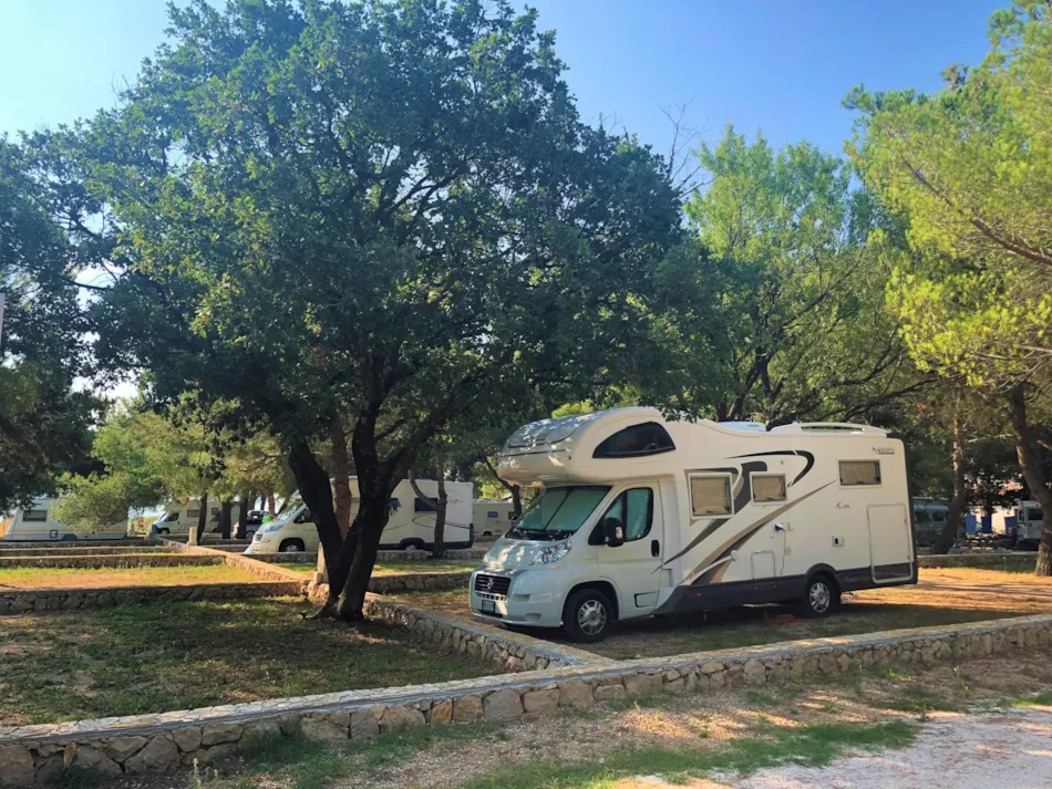 Camping Vransko Jezero Crkvine