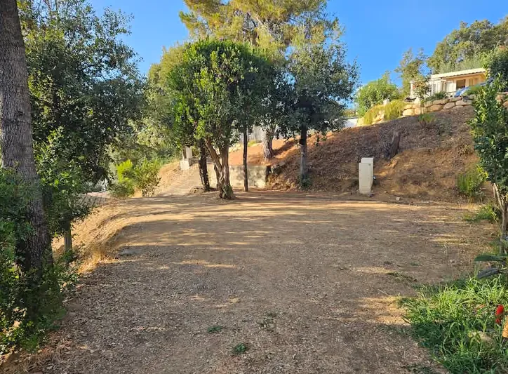 Forfait Emplacement Sans Électricité (1 Voiture + 1 Tente Ou 1 Caravane)