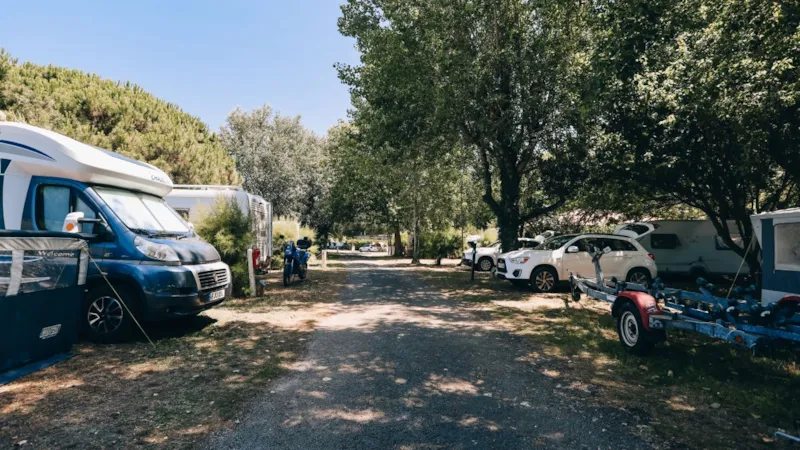 Forfait Confort (1 Voiture + Tente, Caravane Ou Camping-Car + Électricité)