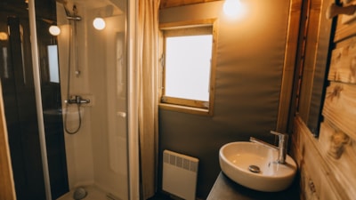 LODGE PREMIUM — 8