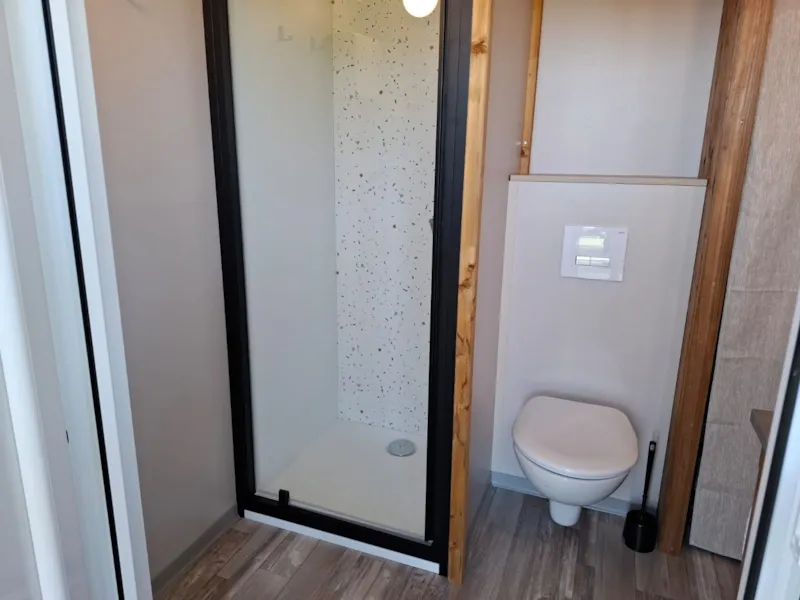 Forfait Premium - Sanitaire Privatif (Douche, Wc, Lavabo), Cuisine Extérieure, Électricité