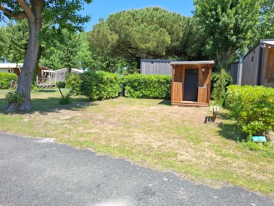 PREMIUM PACKAGE - private bathroom (shower, WC, washbasin), outdoor kitchen, electricity — 6