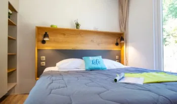 Mietunterkunft - Premium Pack Exclusive - 42M² - Klima - Tv - 3 Schlafzimmer - 2 Badezimmer - Überdachte Terrasse - - Camping Marvilla Parks - Domaine du Clarys