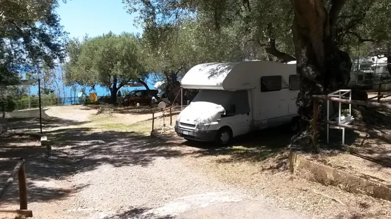 Emplacement Tent / Caravan / Camping-Car