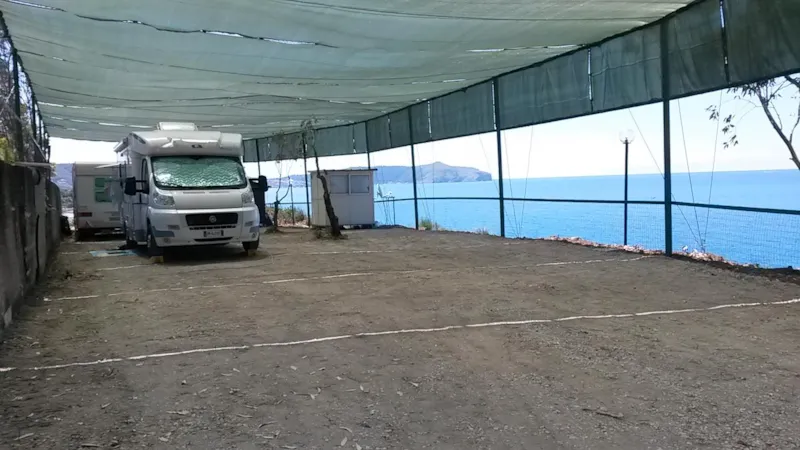 Emplacement Tent / Caravan / Camping-Car