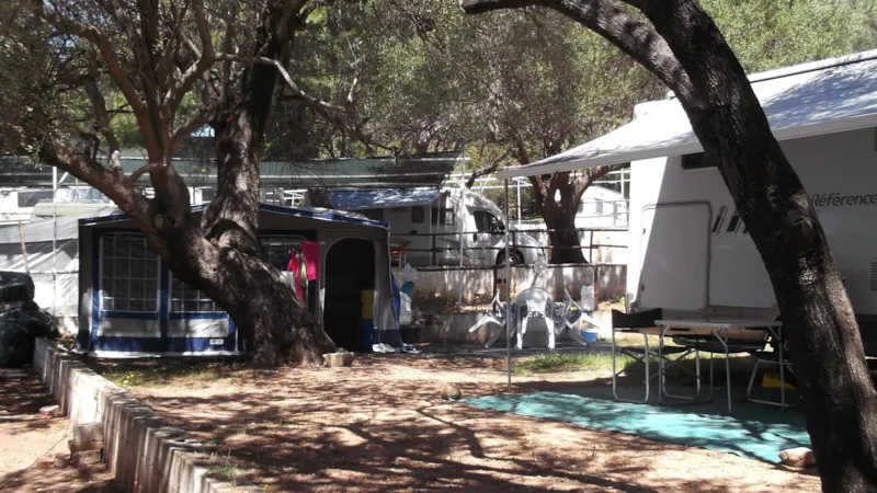 Emplacement Tent / Caravan / Camping-Car