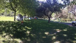 Emplacement - Natur stellplatz : ohne Strom - Camping Les Guilles