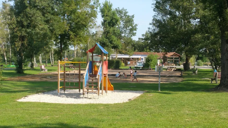 Camping Le Paradis des Dombes