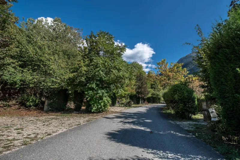 Emplacement Sans Électricité / Sans Voiture