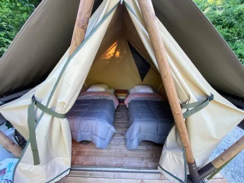 Location - Tente Glamping Avec Électricité Lits Twins - image n°2 - Camping Le Marintan
