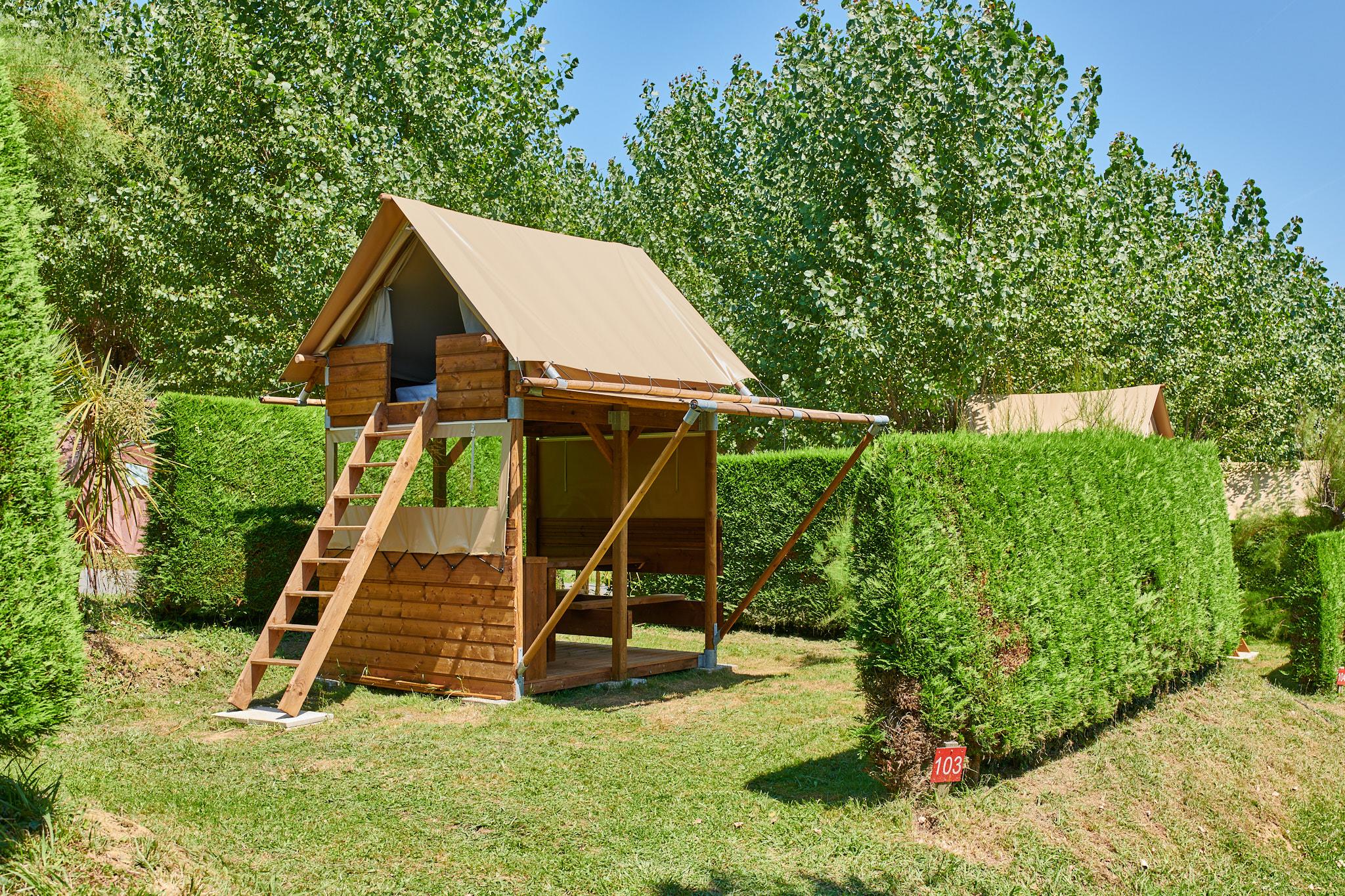 Accommodation - Tente Bivouac - Camping la Ferme des 4 Chênes