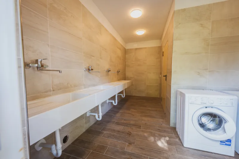 Pitch Comfort + 1 Car + Tent , Caravan Or Camping-Car + Electricity