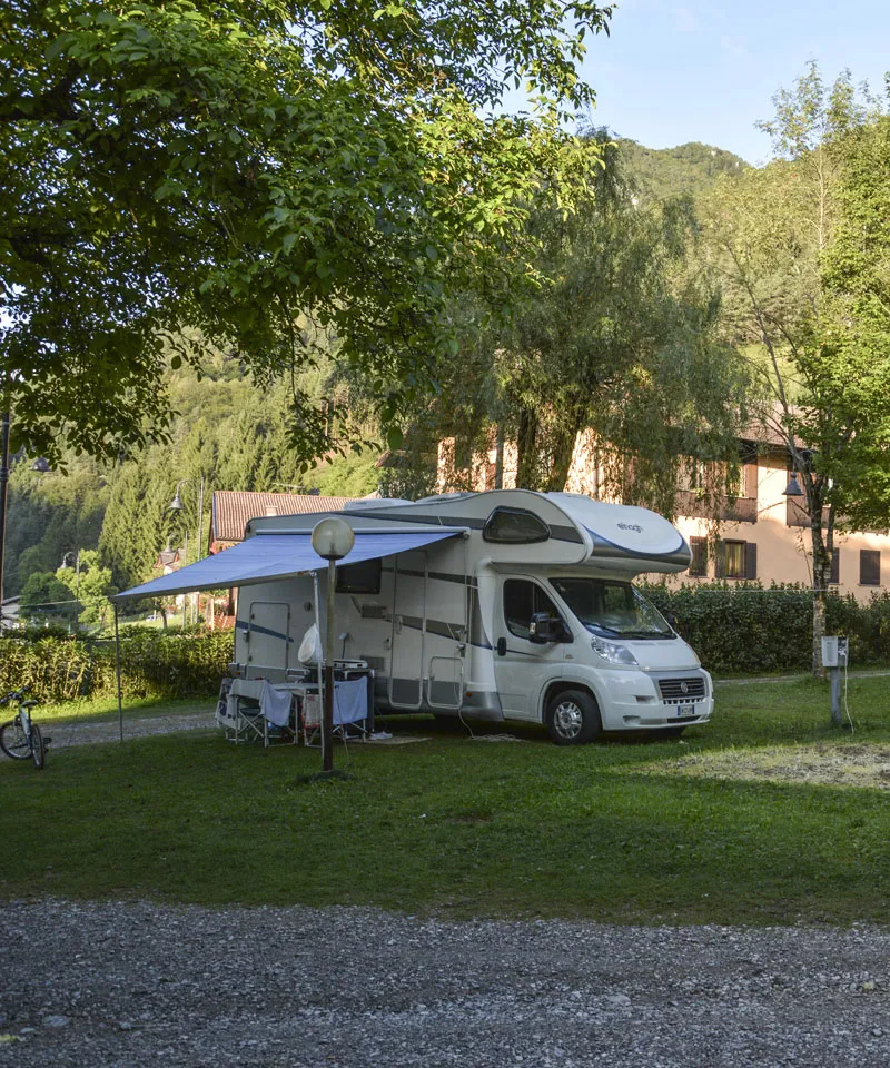 Emplacement - Pitch Camper + 1 Car + Tent , Caravan Or Camping-Car + Electricity - Campeggio Casavecchia