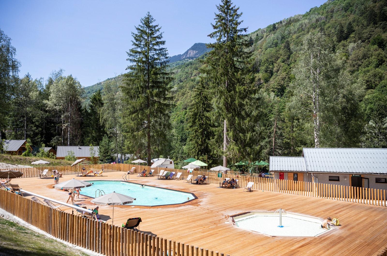 Huttopia Bozel en Vanoise — Photo 1