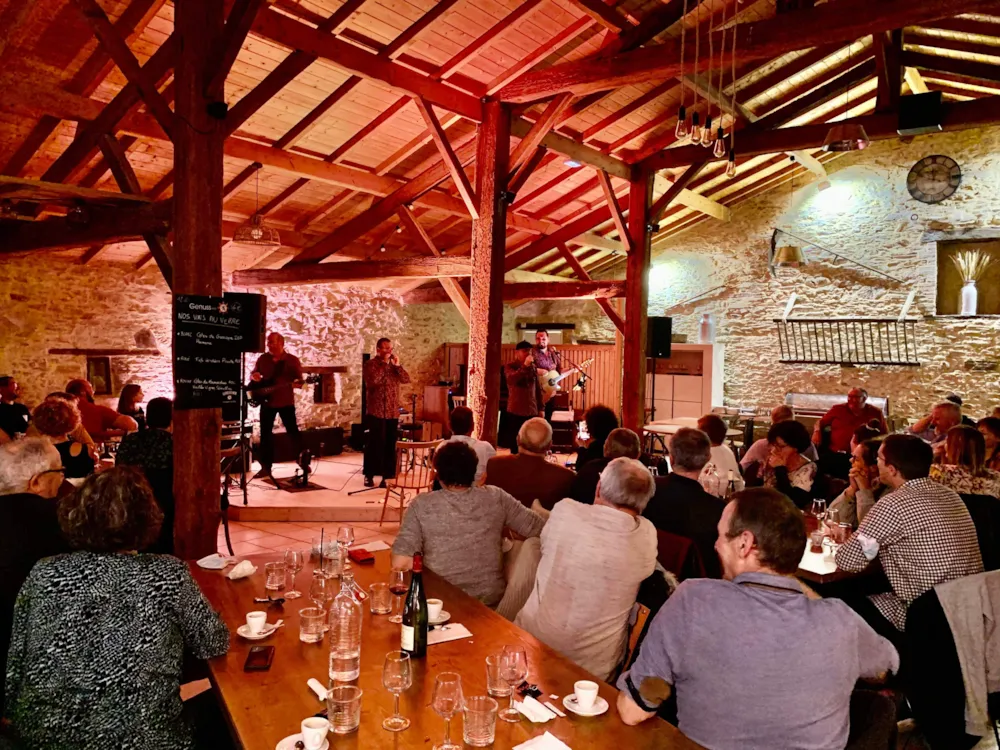 Camping Au Pré de l'Etang - image n°18 - UniversalBooking