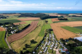 Camping Les Pommiers - Ucamping