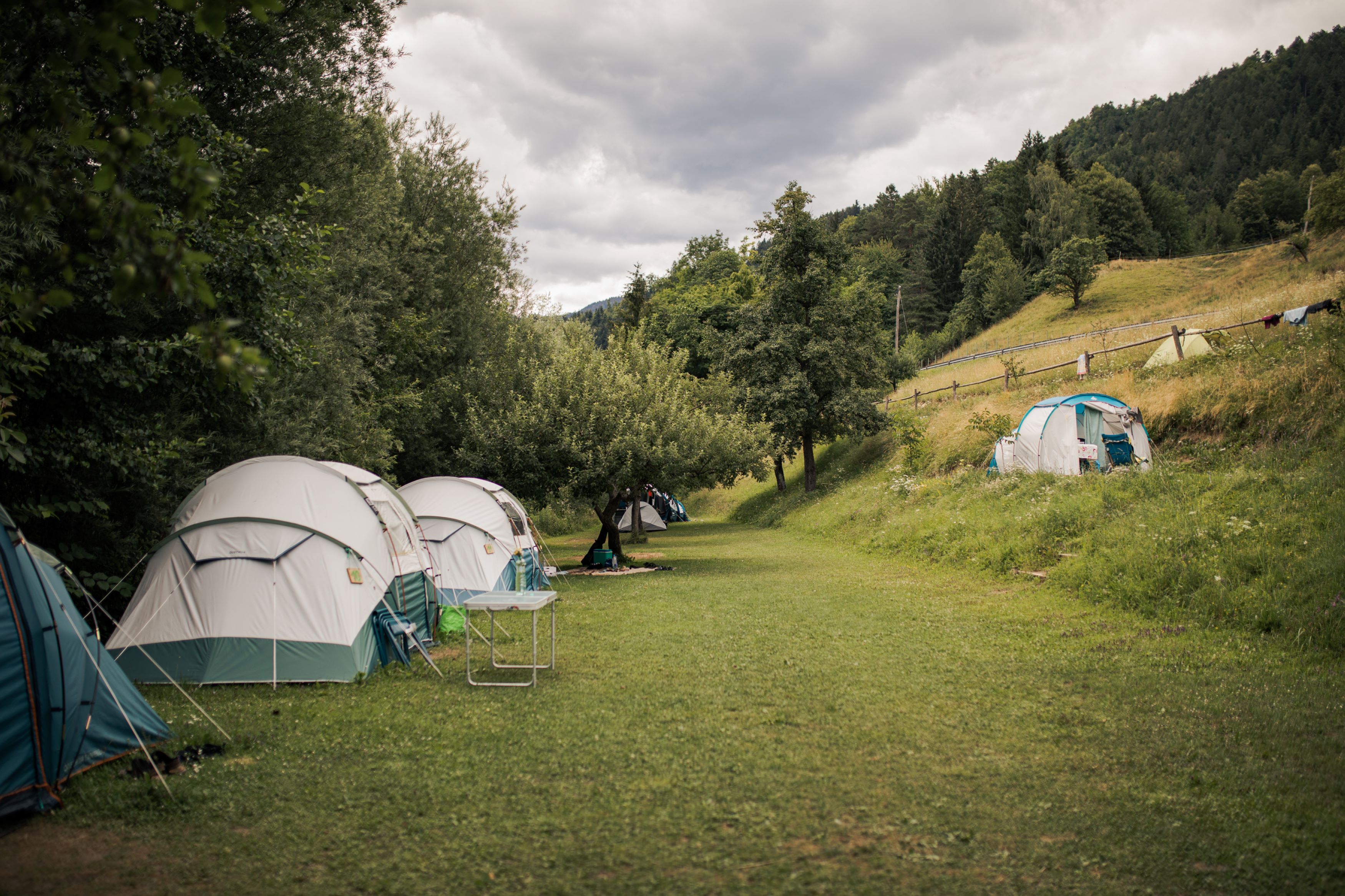 Location - Tente Familiale -2 Chambres ( Sans Sanitaires Privés) - Camping Naturplac Na Skali