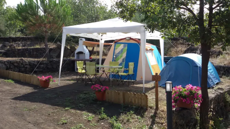 Emplacement Petite Tente + Véhicule