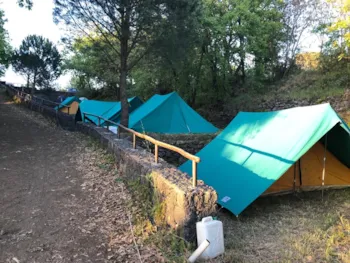 Stellplatz - Stellplatz Großes Zelt + Fahrzeug - Mons Gibel Camping Park