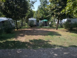 Kampeerplaats(en) - Standplaats Xl Meerzijde - Camping Trasimeno