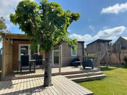 Huuraccommodatie(s) - Collection Cottage - Accomodatie Voor 4 Personen Met Xxl Terras En Boomhut - Camping Domaine du Mès