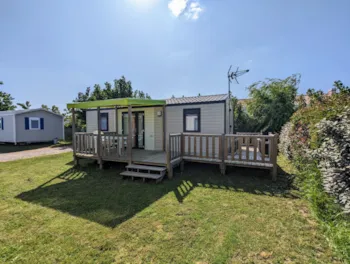 Mietunterkunft - Mobilheim 2 Zimmer  - Überdachte Terrasse - Behindertengerecht - Camping Le Clos Du Bourg