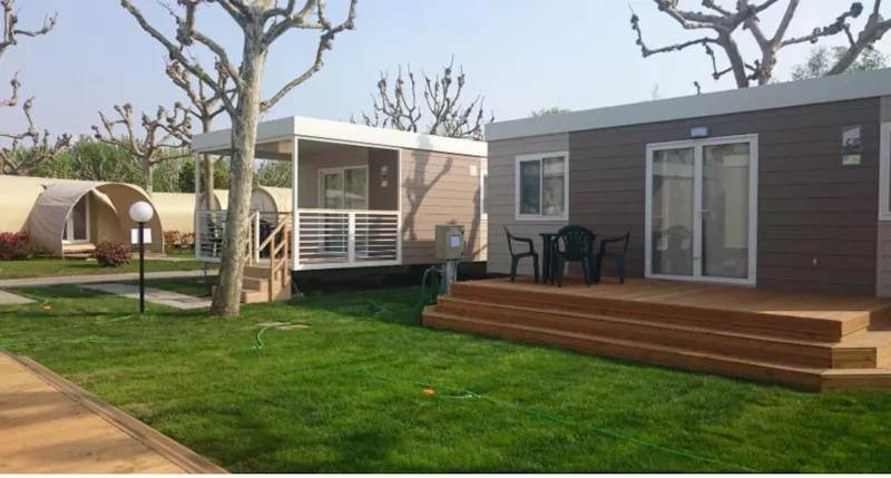 Mobil-Home Rose