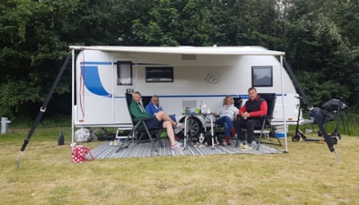 Camping Pitch Comfort with private sanitary — 1