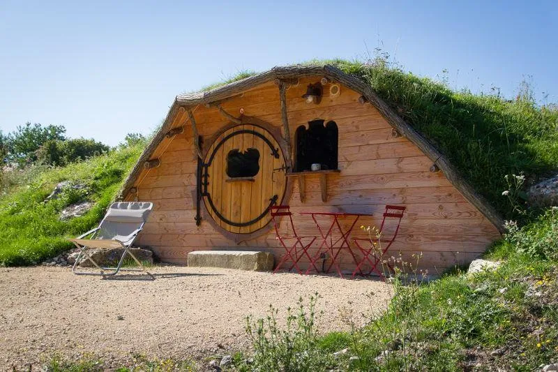 Maison de Hobbits "Les Ripaudières"