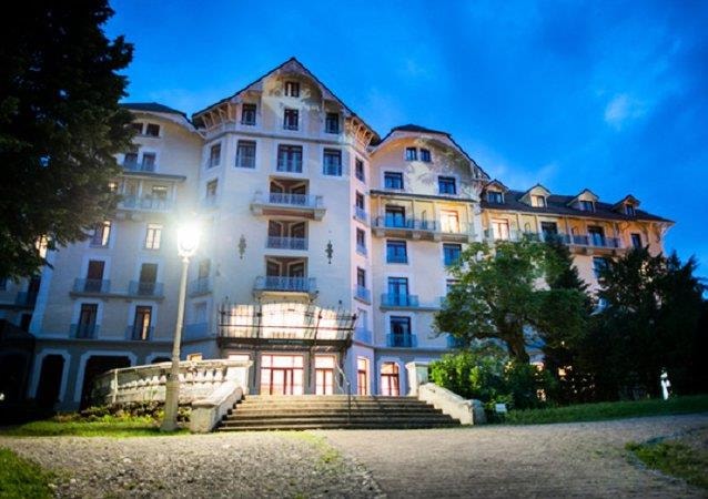 Appart'Hotel le Splendid - Terres de France — Foto 6