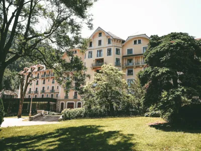 Appart'Hotel le Splendid - Terres de France - Auvergne-Rhône-Alpes