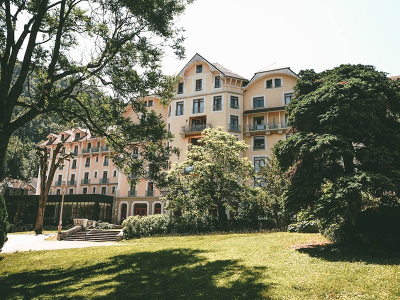 Appart'Hotel le Splendid - Terres de France - Camping - Allevard