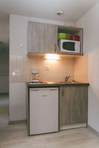 1-Bedroom Apartment with Twin Beds — 4