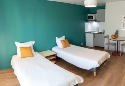 Studio with Twin Beds — 3