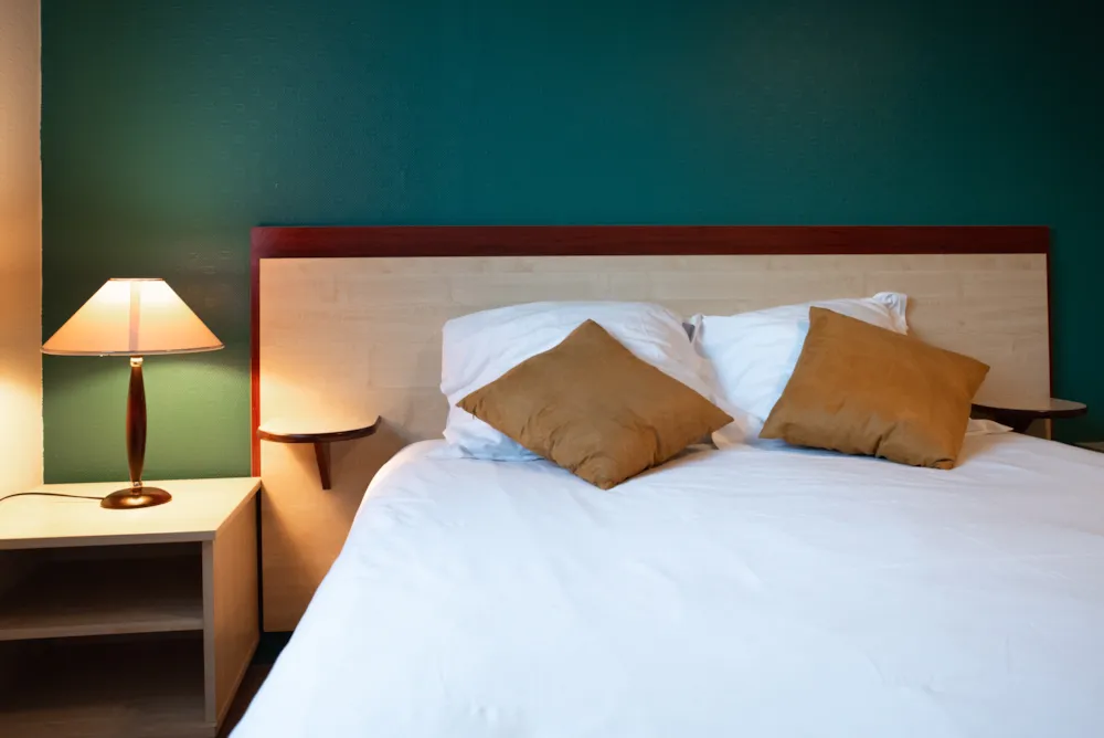 Mietunterkunft - Studio-Doppelbett - Appart'Hotel Brest Pasteur - Terres de France
