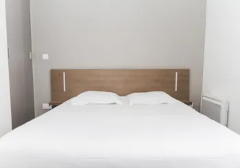 Mietunterkunft - Studio-Doppelbett - Appart'Hotel Quimper - Terres de France