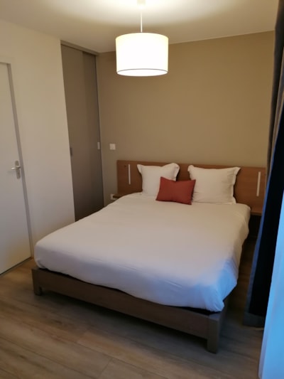 Studio with Double Bed — 4