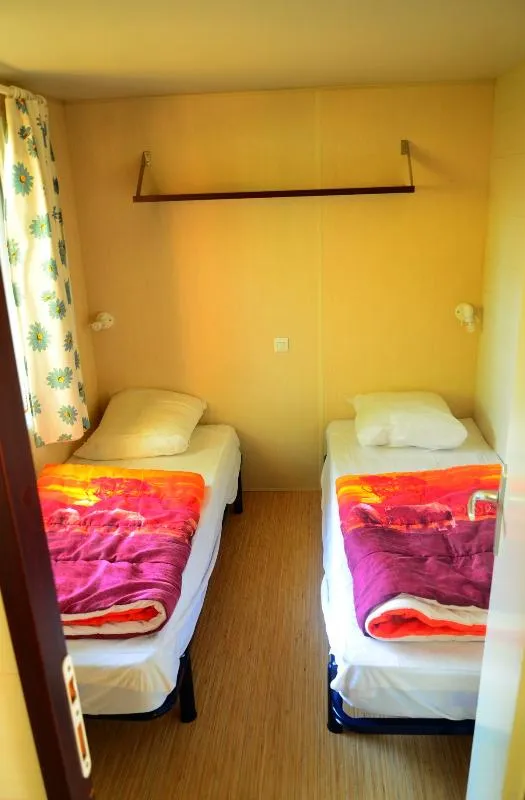 Mobil Home Standard 24-27M²  (2 Ch) + Terrasse Couverte + Clim + Tv