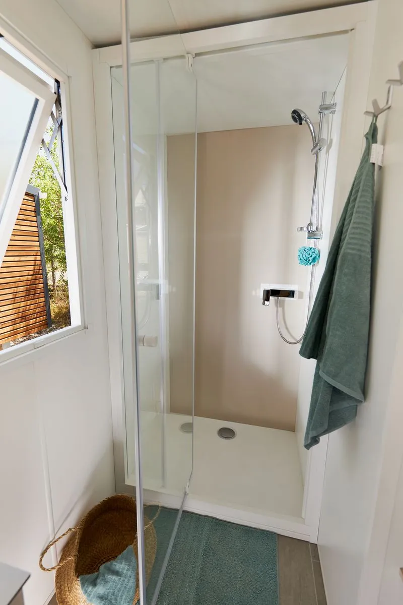 Mobil-Home Premium 33M² (2 Ch) + Terrasse Couverte + Climatisation + Lv + Tv + Linge De Maison